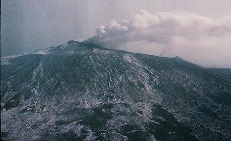 Mt. Etna, April 29, 1993. Photograph by Steve O'Meara.