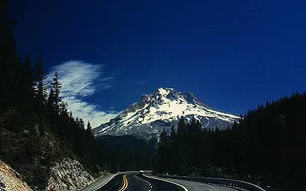 Highway with the scenic mountian in the background